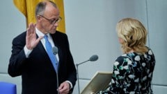 „So wahr mir Gott helfe“: Der neue Kanzler Friedrich Merz legte den Amtseid vor ...